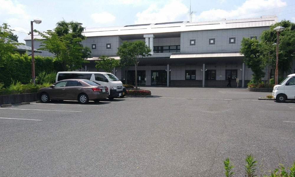 川越市立ち華葬祭が利用するメモリアル彩雲の外観の写真