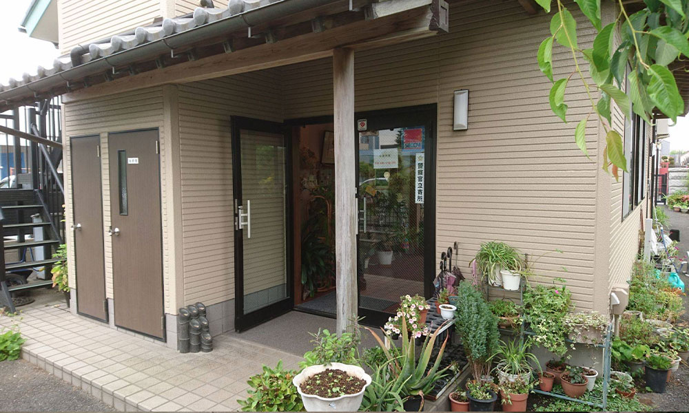 川越市立ち華葬祭が利用する槻の城山霊園 玄鳳殿の外観の写真