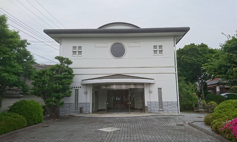 川越市立ち華葬祭が利用する宝樹院会館の外観の写真