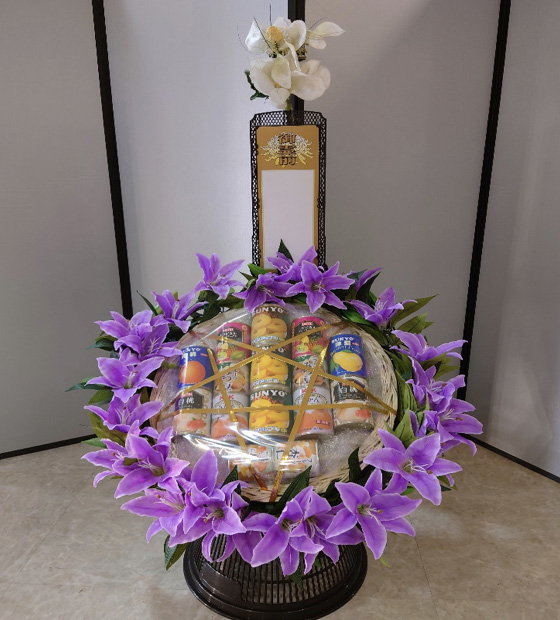 川越市立ち華葬祭の盛籠缶詰の写真