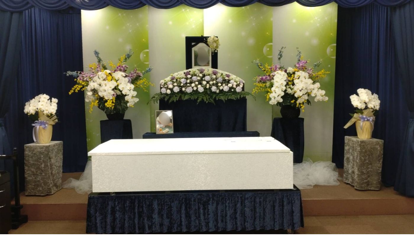 川越市の立華総裁の祭壇写真