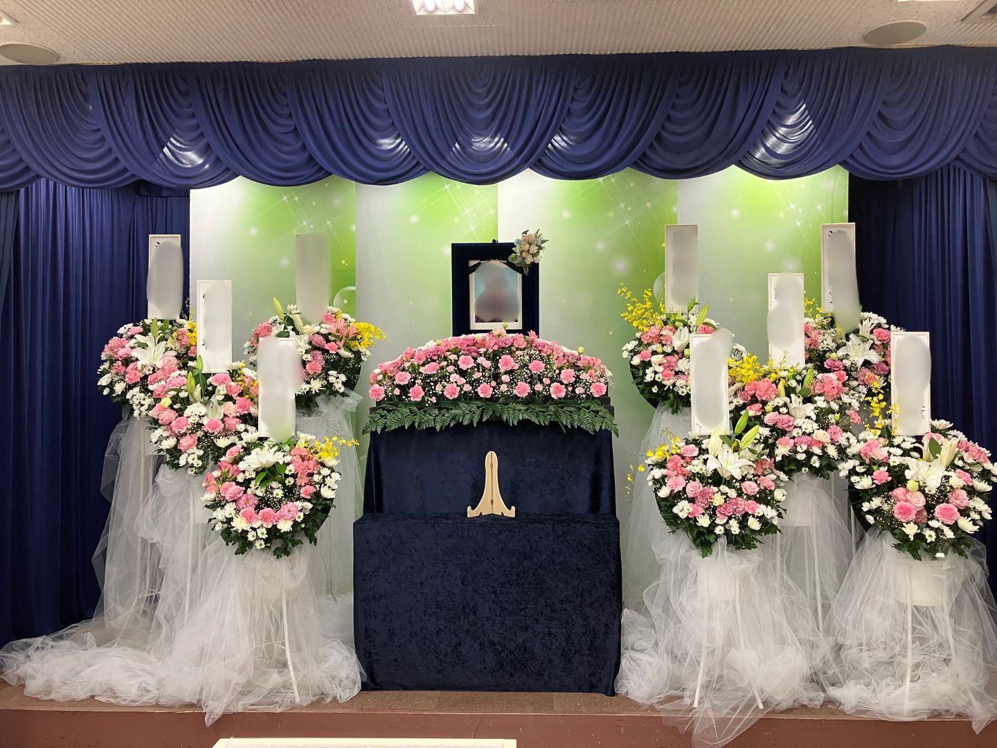 川越市の立華葬祭の祭壇写真